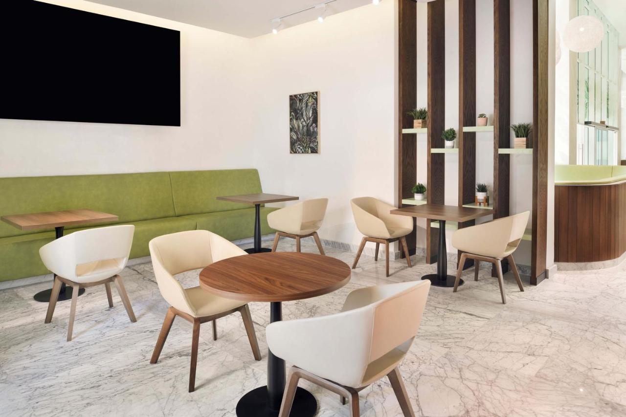 Element By Westin City Center Ad-Dauha Zewnętrze zdjęcie The lounge at the airport