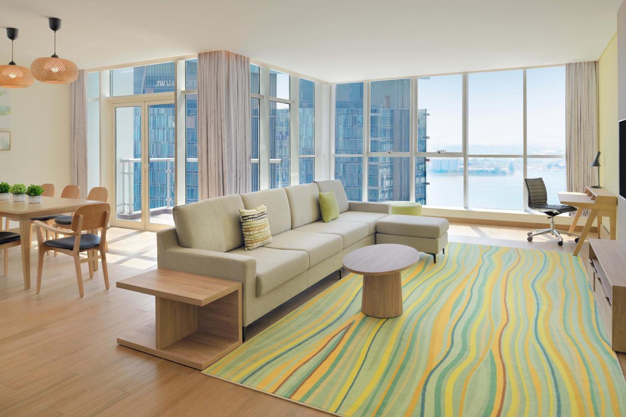 Element By Westin City Center Ad-Dauha Zewnętrze zdjęcie A living room at the hotel