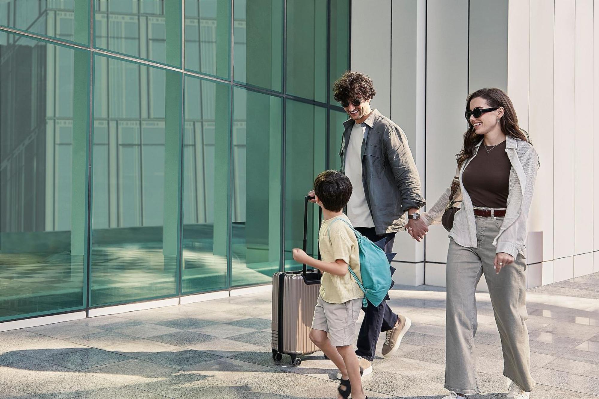 Element By Westin City Center Ad-Dauha Zewnętrze zdjęcie Family traveling